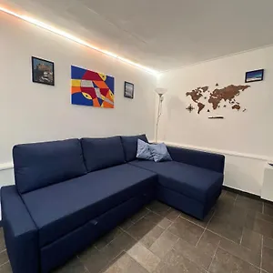 Appartamento G House, Aeroporto di Catania Fontana Rossa
